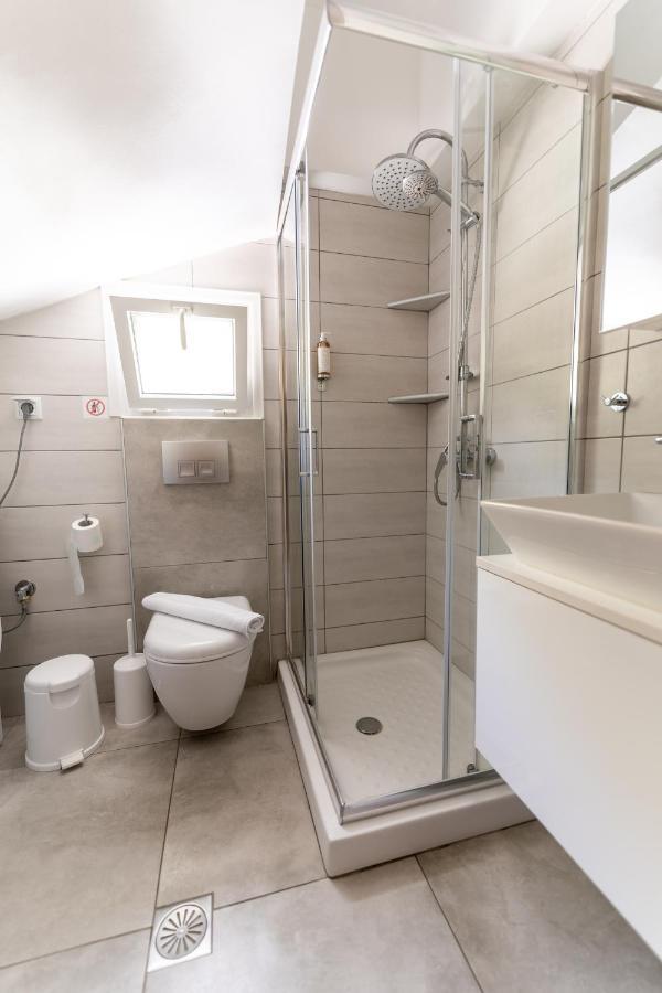 Lofos Appartement *