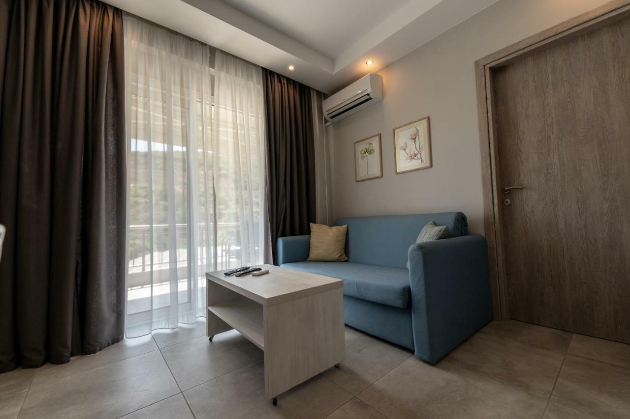 Lofos Appartement *